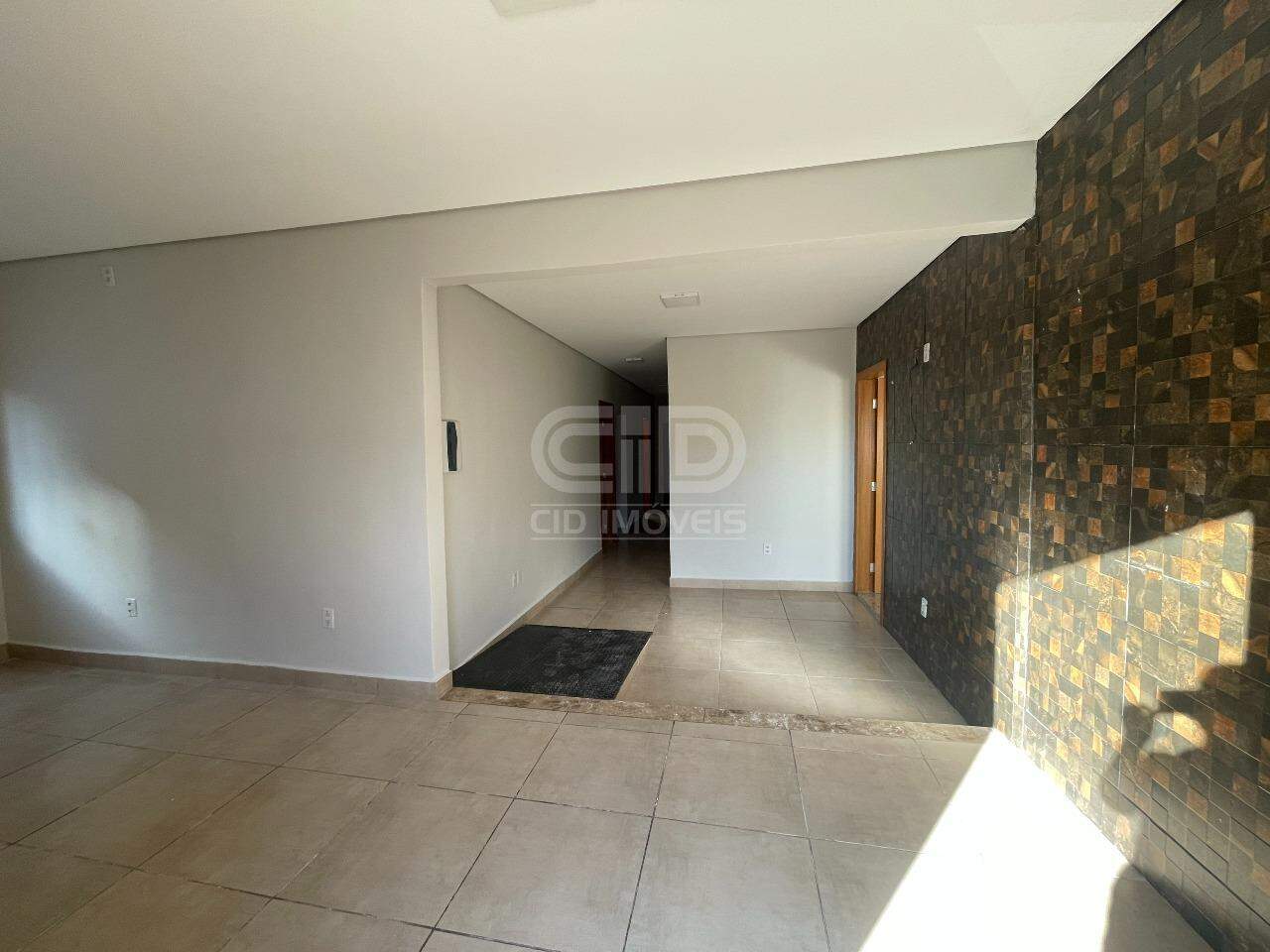 Prédio Inteiro para alugar, 300m² - Foto 4