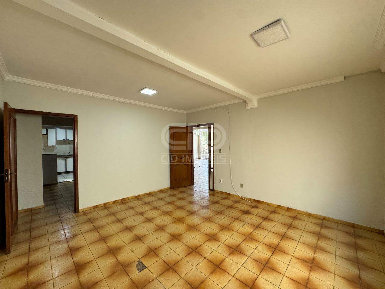 Casa, 3 quartos, 243 m² - Foto 3