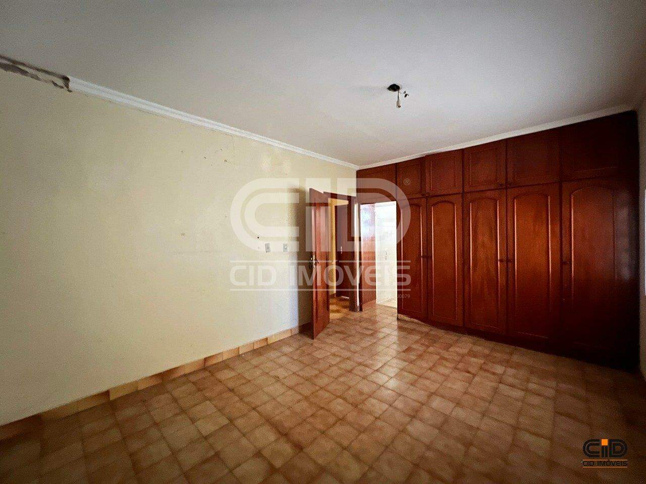 Casa para alugar com 3 quartos, 243m² - Foto 11