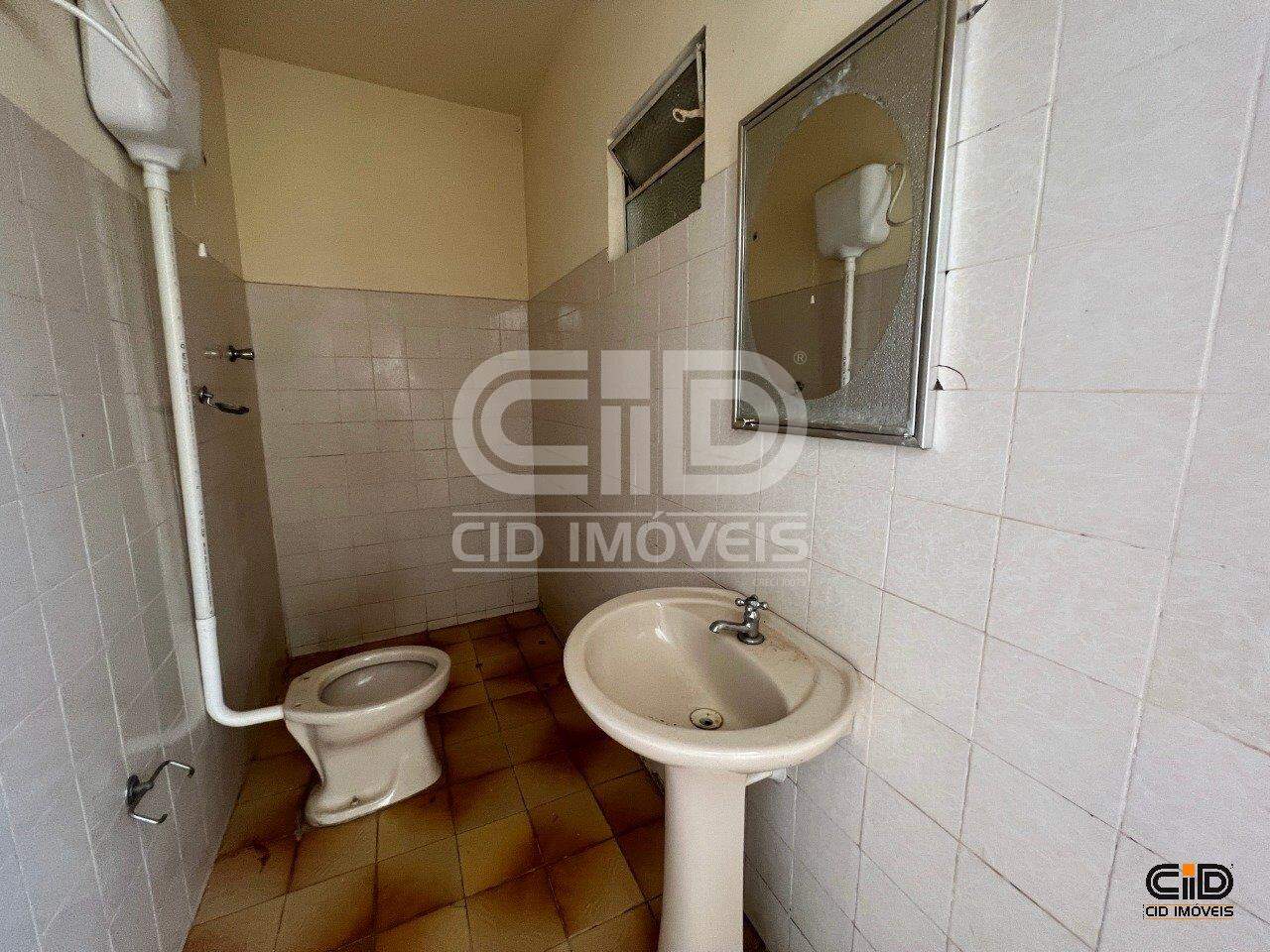 Casa para alugar com 3 quartos, 243m² - Foto 23