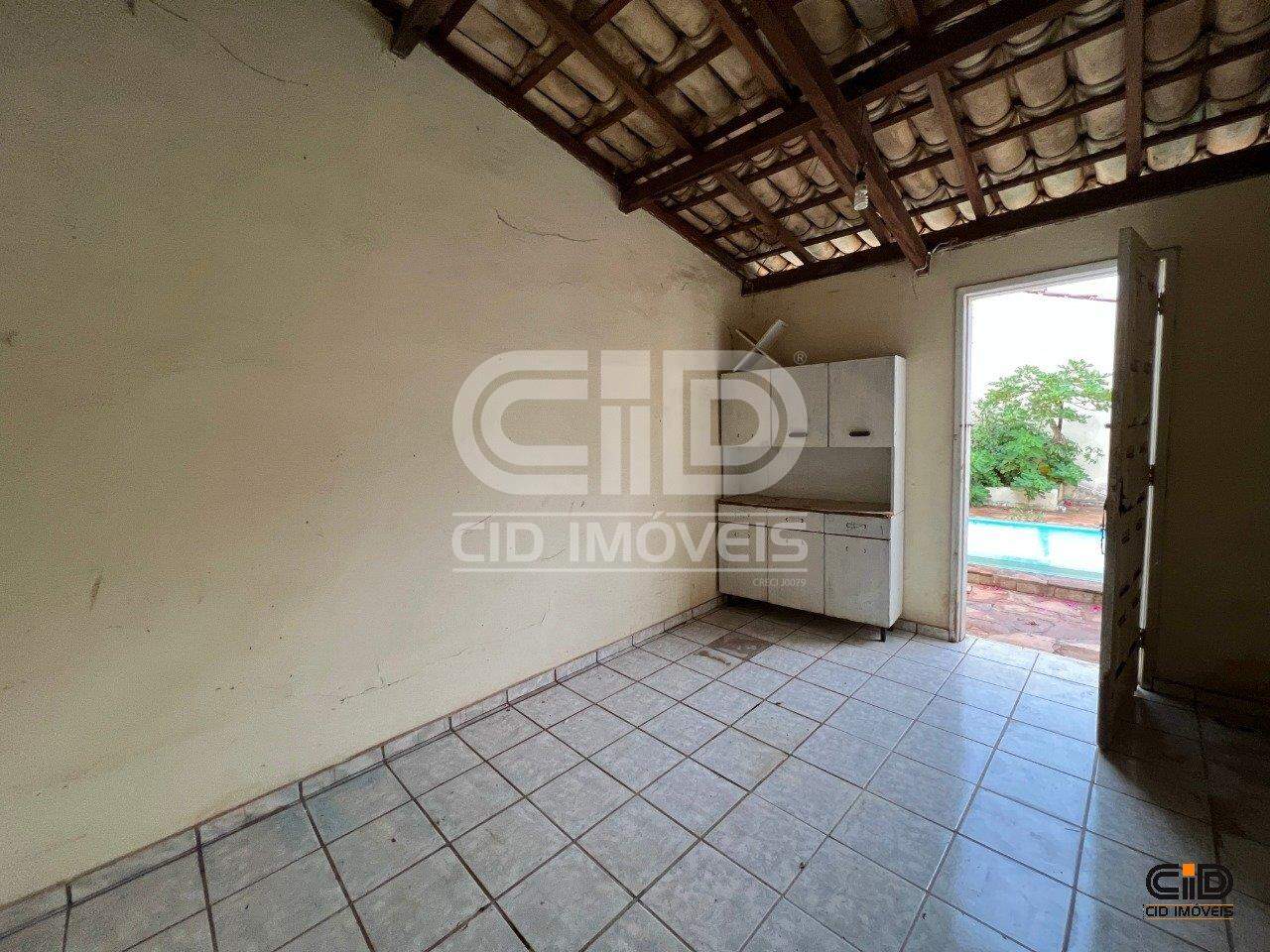 Casa para alugar com 3 quartos, 243m² - Foto 27