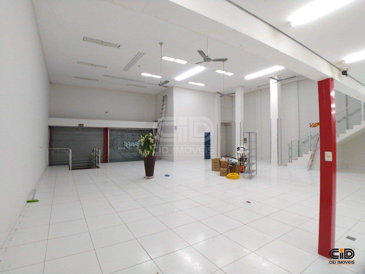 Prédio Inteiro para alugar, 2090m² - Foto 2