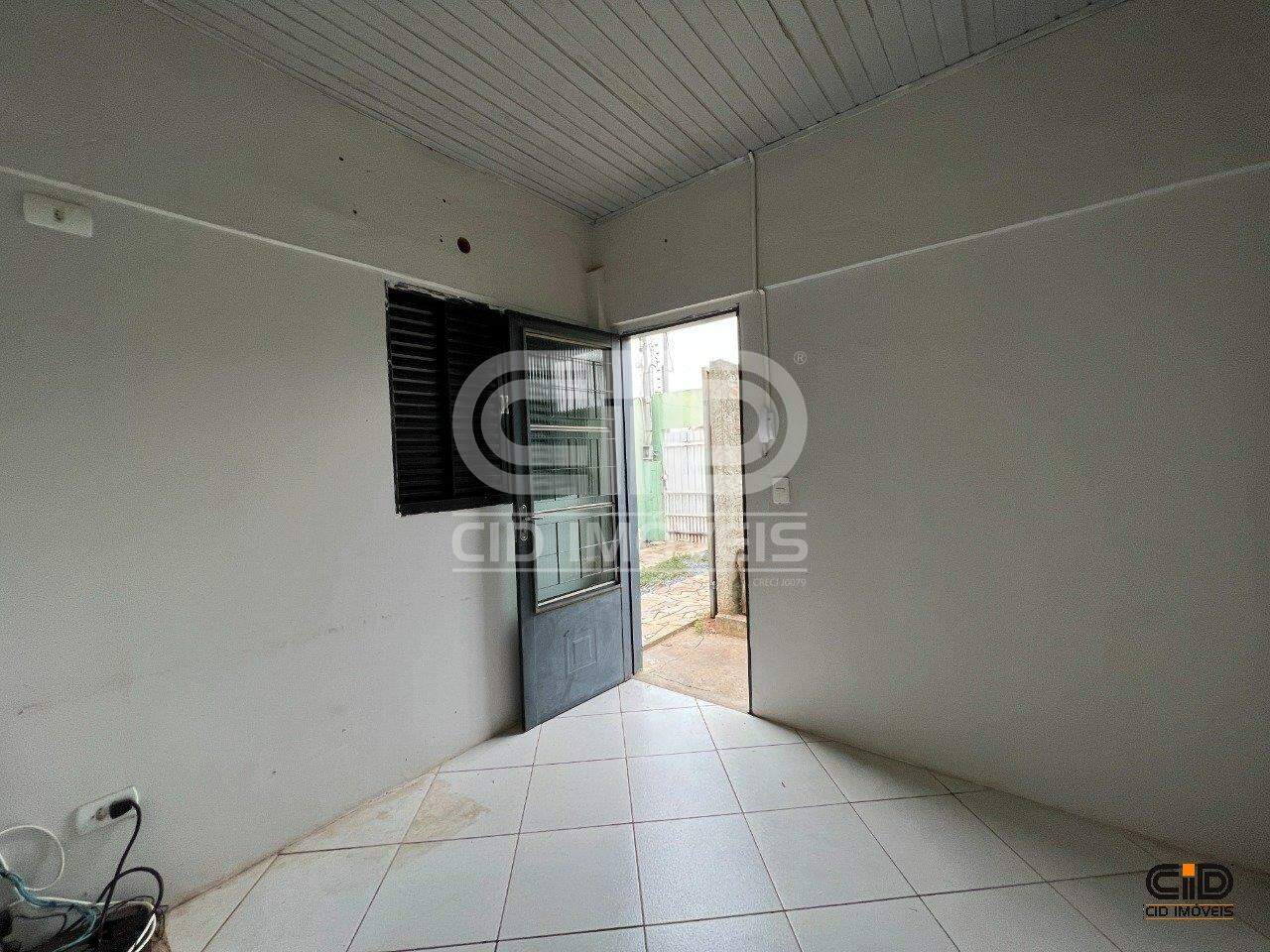 Casa, 4 quartos, 168 m² - Foto 2