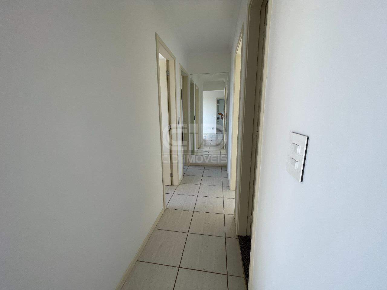 Apartamento para alugar com 3 quartos, 66m² - Foto 7