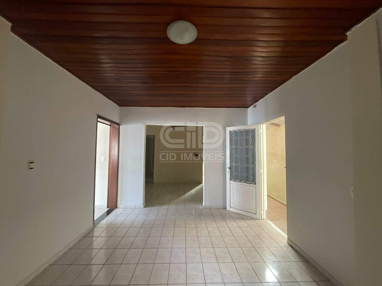 Casa para alugar com 6 quartos, 259m² - Foto 7