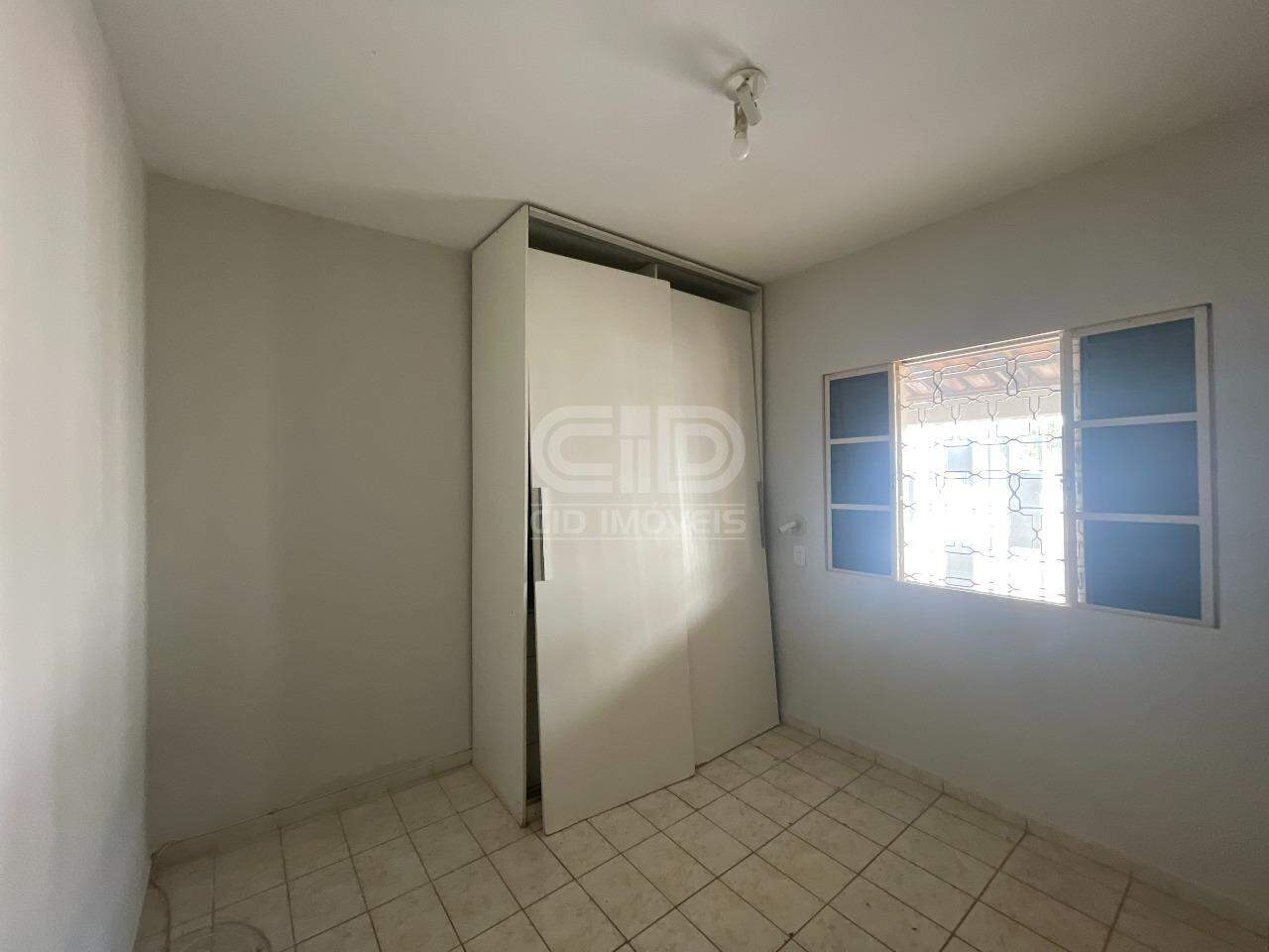 Casa para alugar com 6 quartos, 259m² - Foto 12