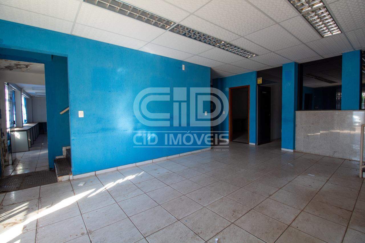 Prédio Inteiro para alugar, 598m² - Foto 2