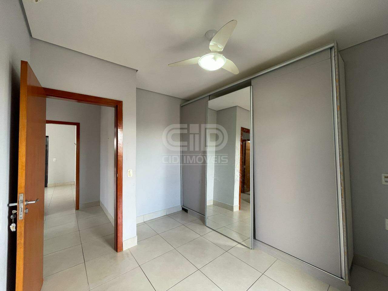 Sobrado para alugar com 4 quartos, 234m² - Foto 11