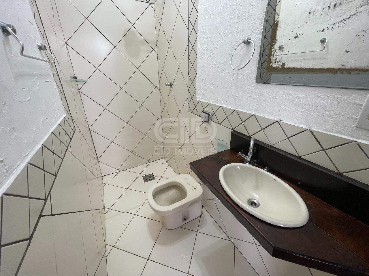 Sobrado para alugar com 4 quartos, 234m² - Foto 23