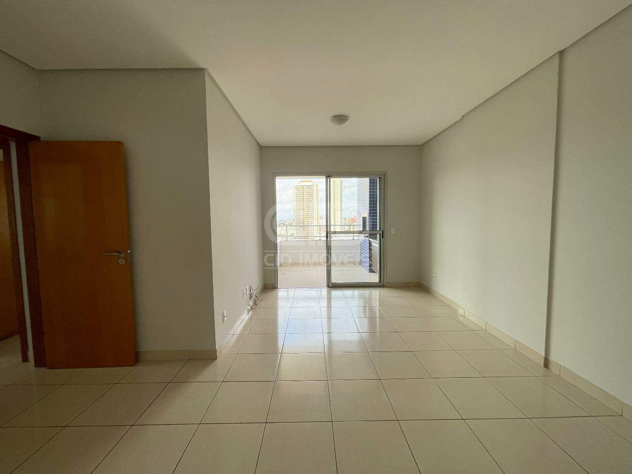 Apartamento para alugar com 3 quartos, 101m² - Foto 2