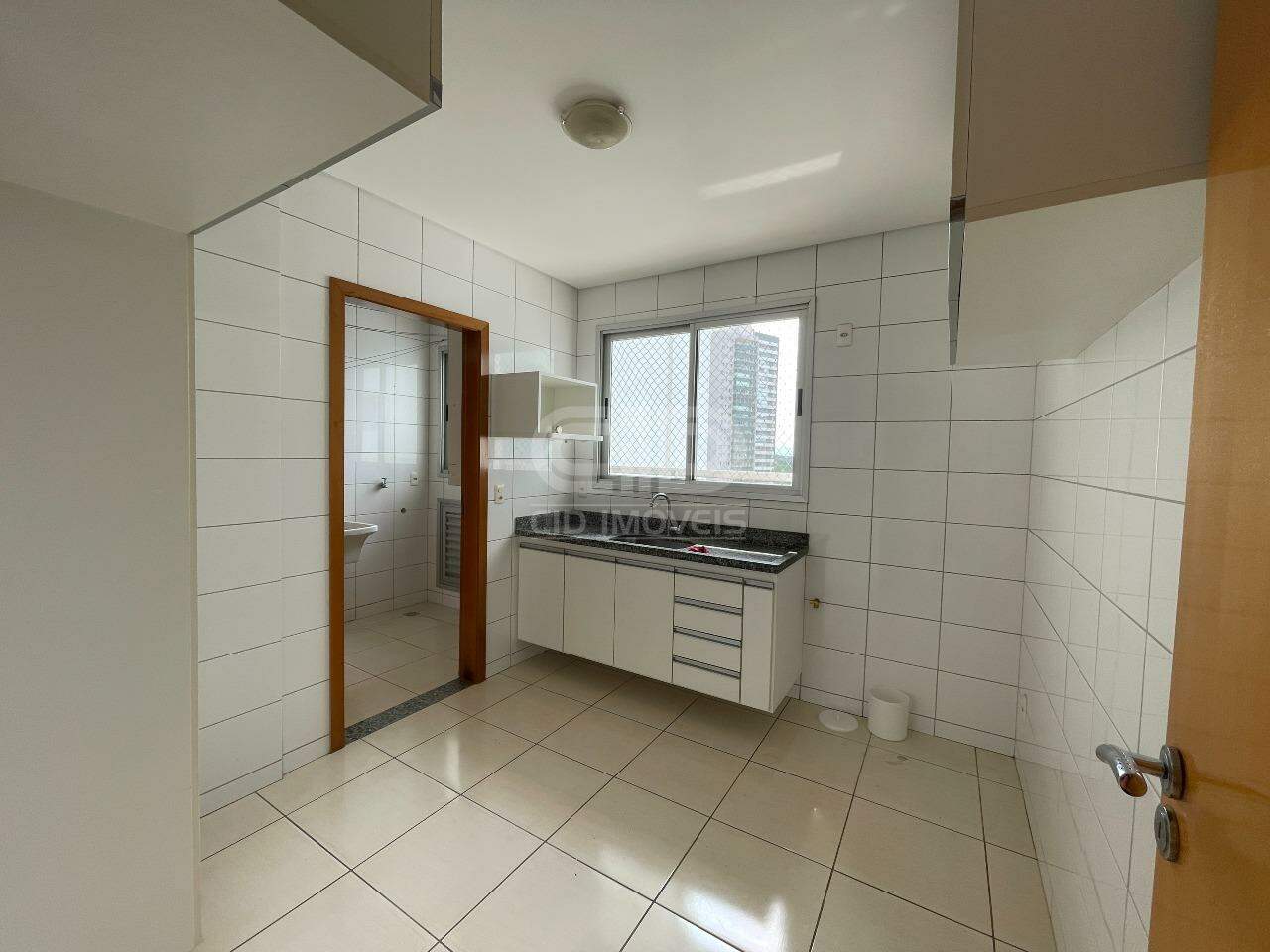 Apartamento para alugar com 3 quartos, 101m² - Foto 7