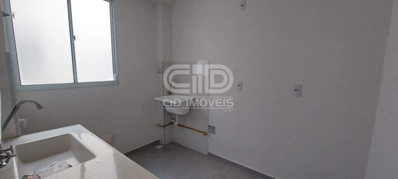 Apartamento para alugar com 2 quartos, 39m² - Foto 4