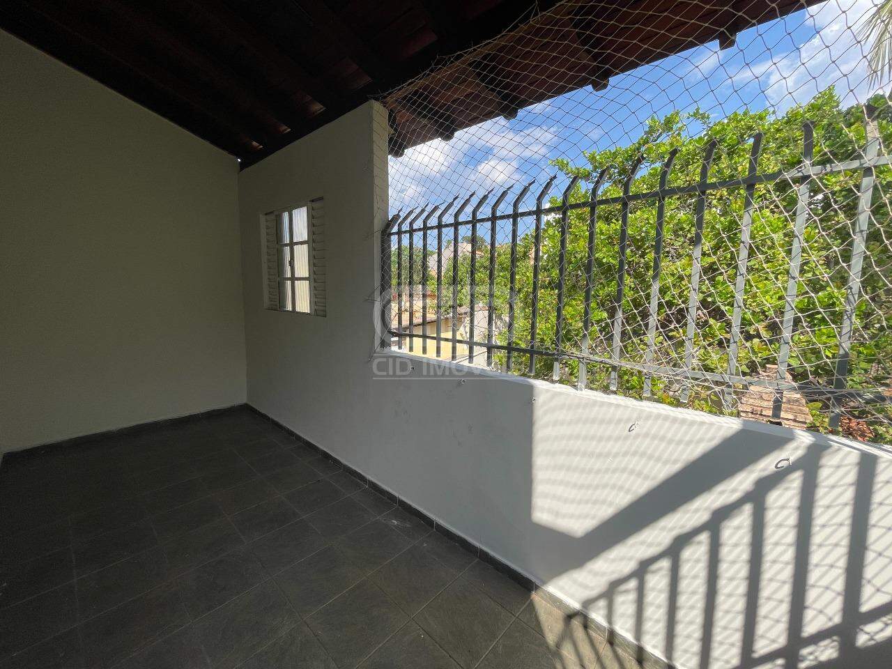 Casa para alugar com 3 quartos, 240m² - Foto 18