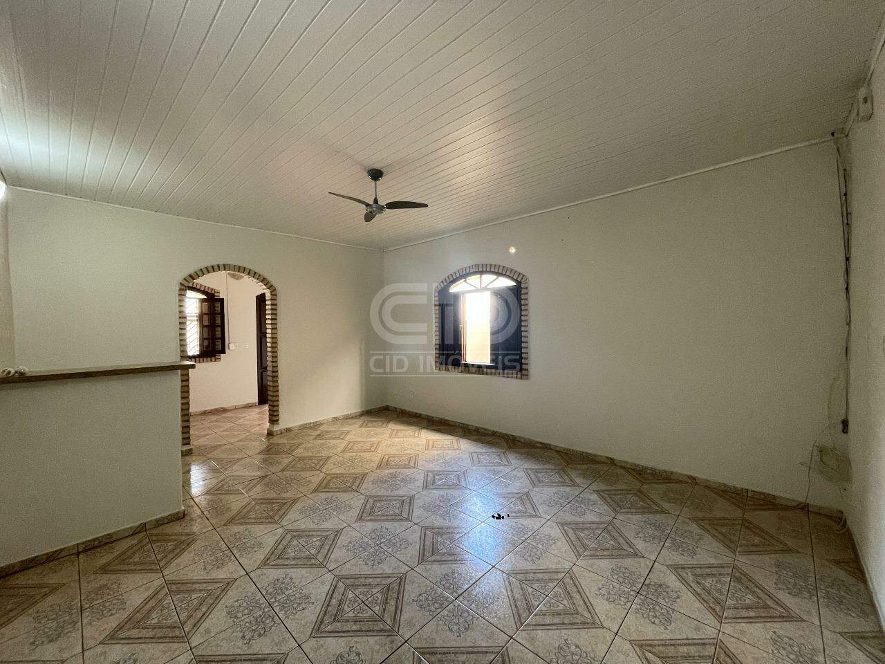 Casa para alugar com 3 quartos, 240m² - Foto 7