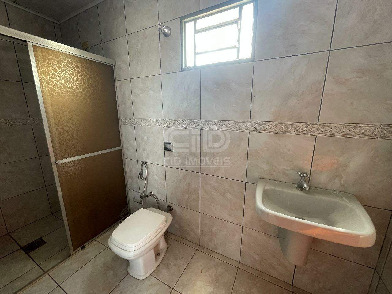 Casa para alugar com 3 quartos, 240m² - Foto 24