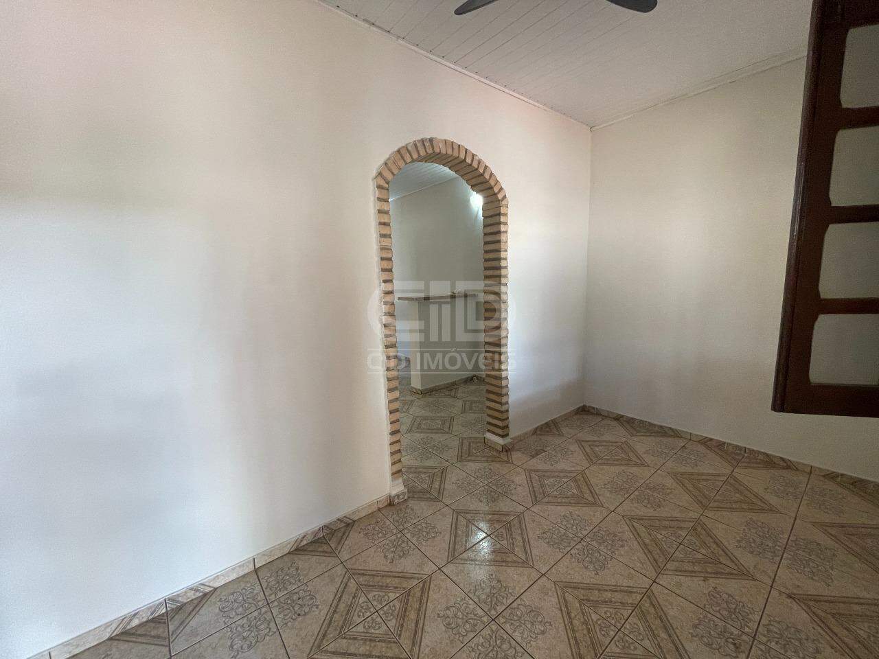 Casa para alugar com 3 quartos, 240m² - Foto 6