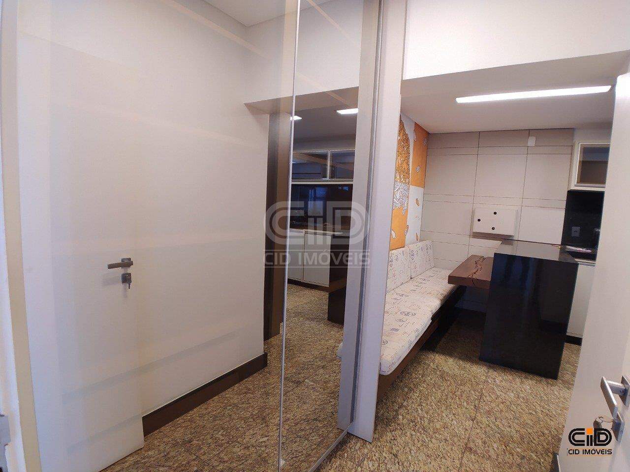 Apartamento para alugar com 4 quartos, 340m² - Foto 22