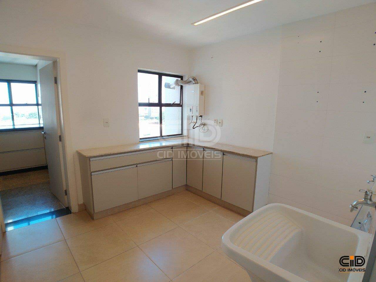 Apartamento para alugar com 4 quartos, 340m² - Foto 27