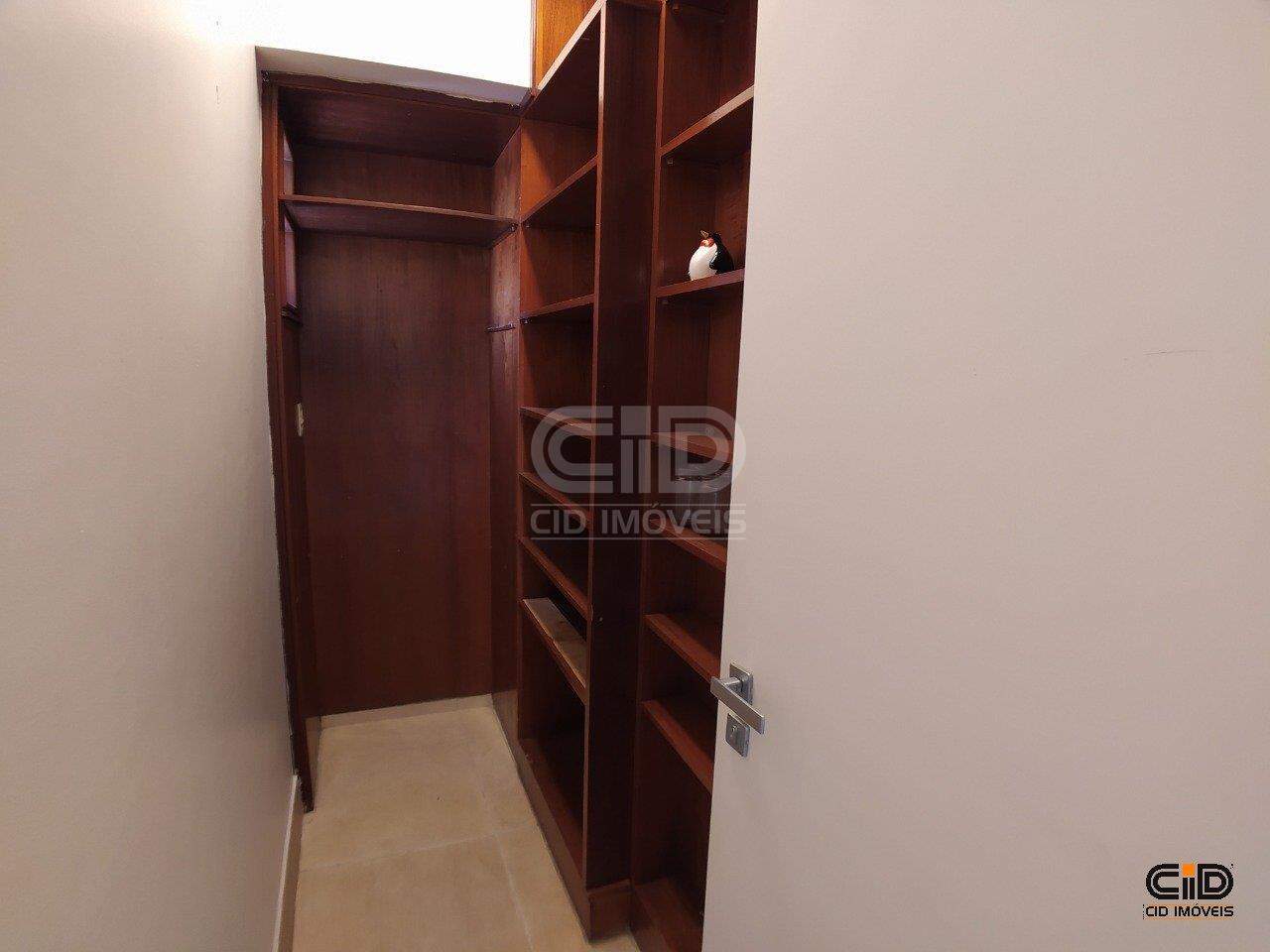 Apartamento para alugar com 4 quartos, 340m² - Foto 28