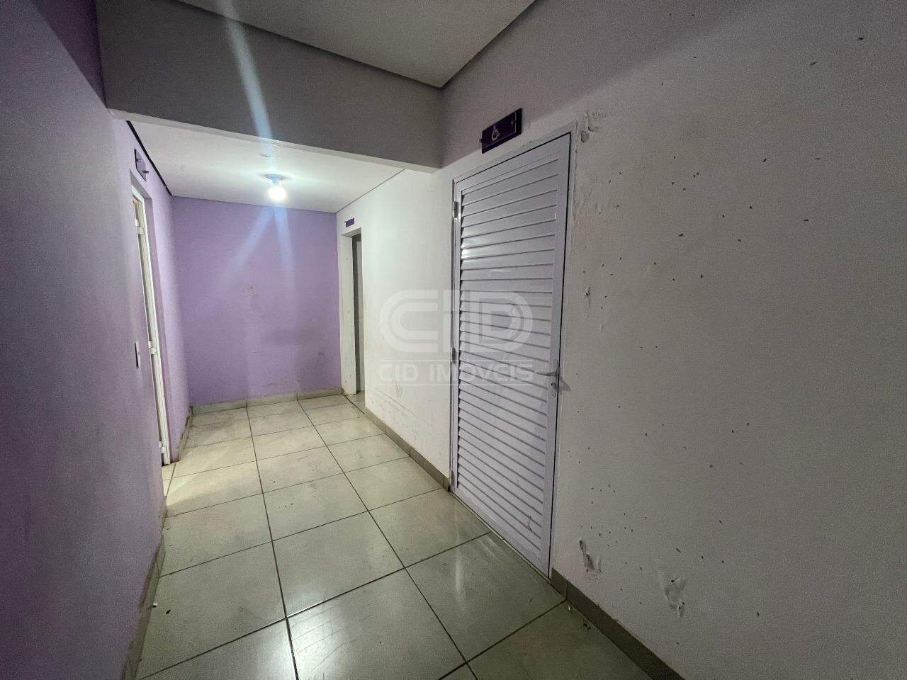 Salão Comercial para aluguel no Jardim Petrópolis: 
