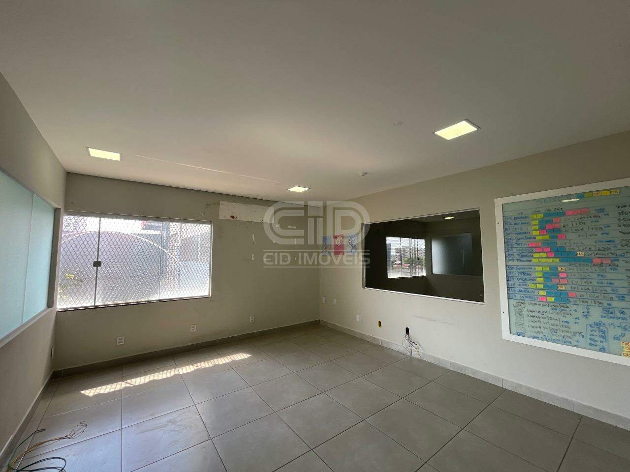 Salão Comercial para aluguel no Jardim Petrópolis: 