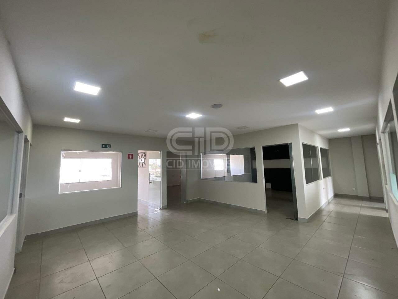 Salão Comercial para aluguel no Jardim Petrópolis: 
