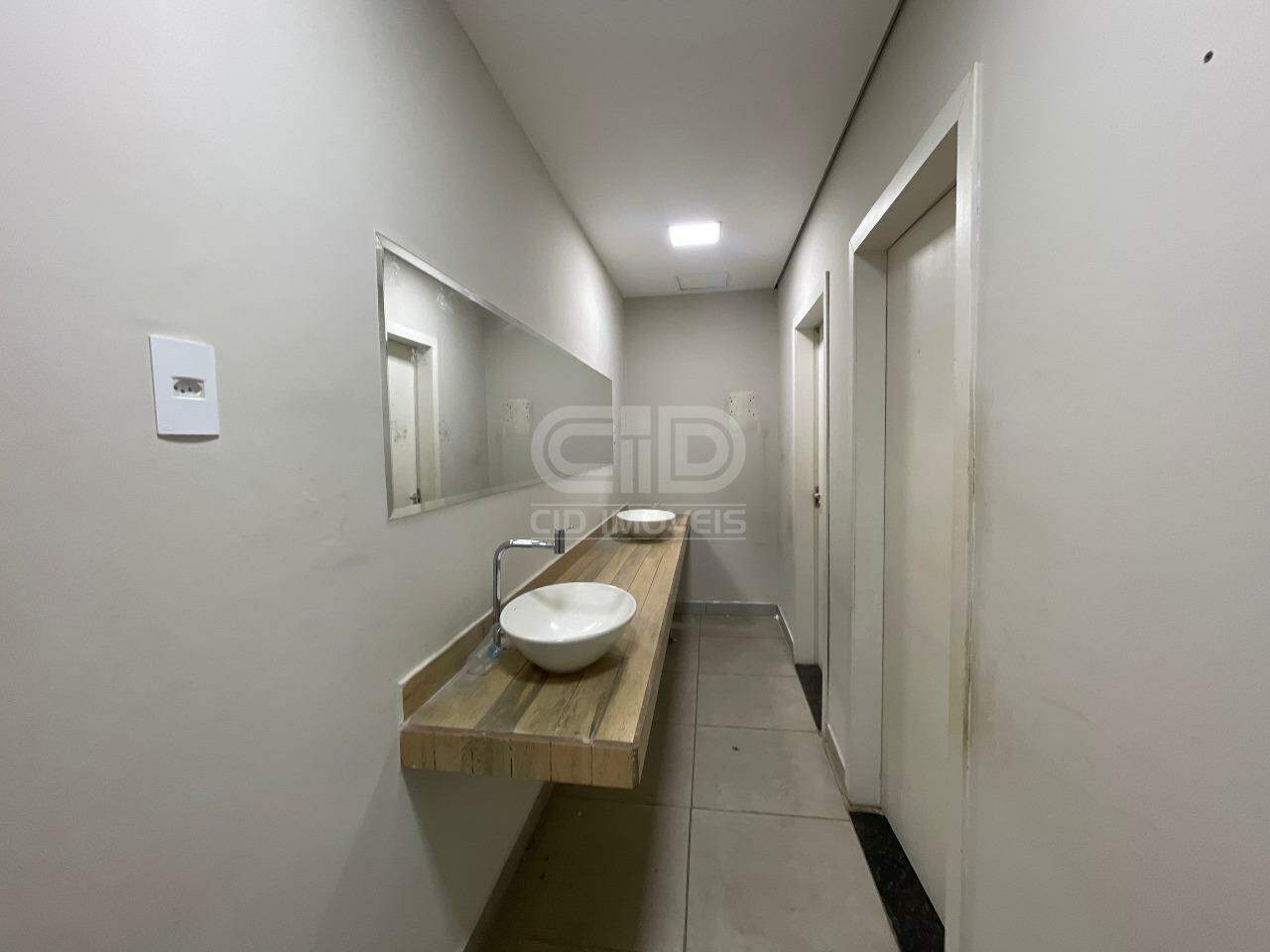 Salão Comercial para aluguel no Jardim Petrópolis: 