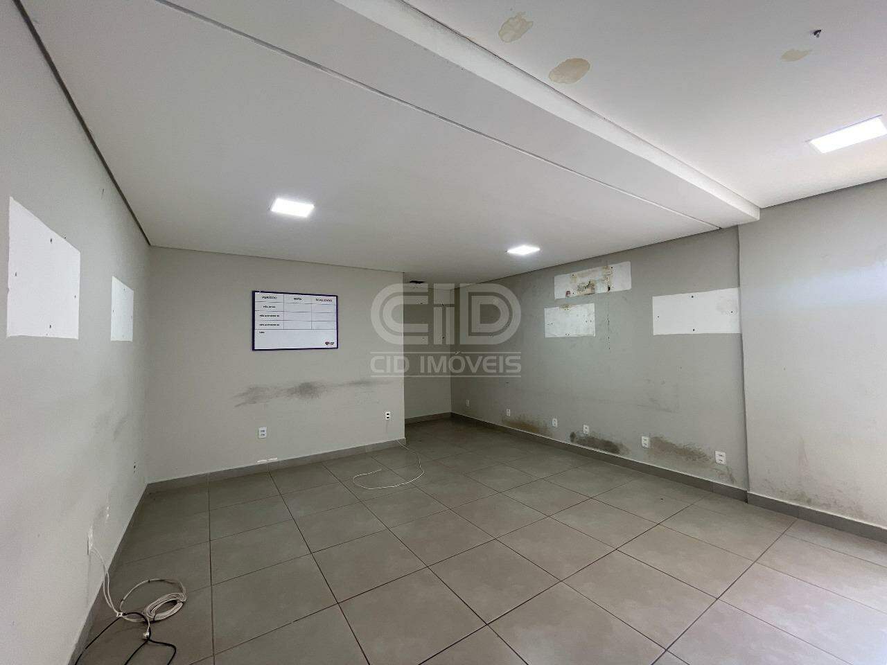 Salão Comercial para aluguel no Jardim Petrópolis: 