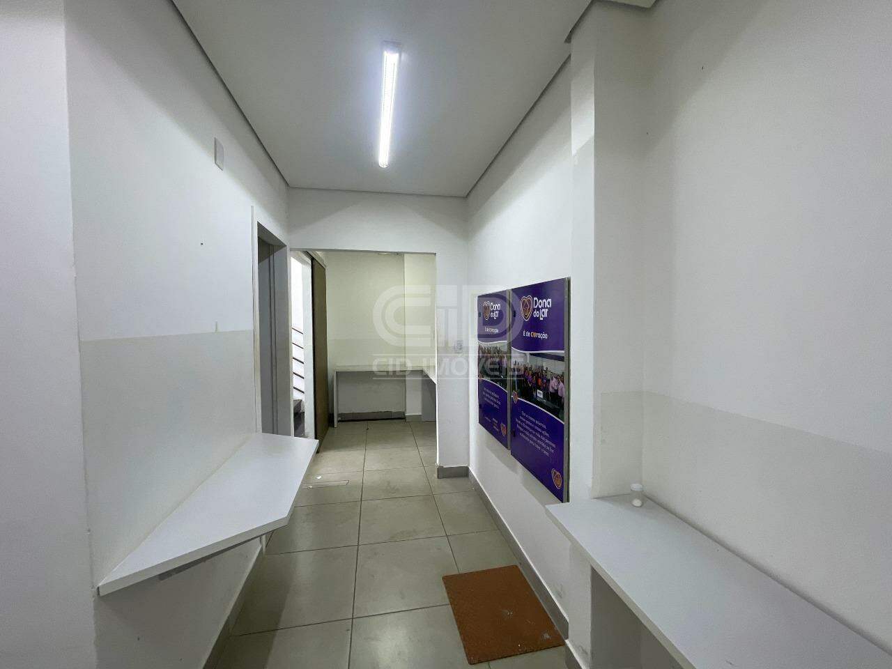 Salão Comercial para aluguel no Jardim Petrópolis: 