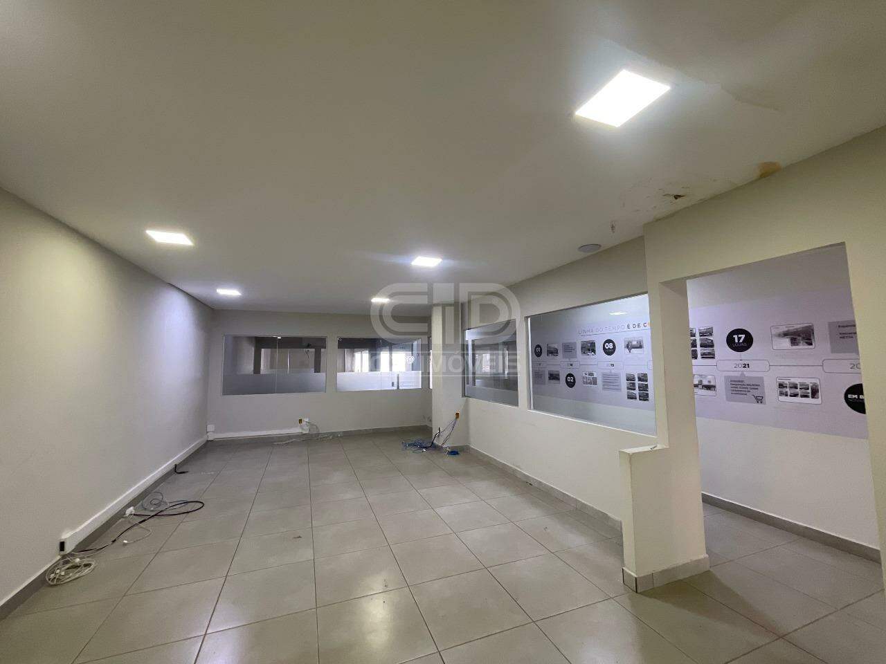 Salão Comercial para aluguel no Jardim Petrópolis: 
