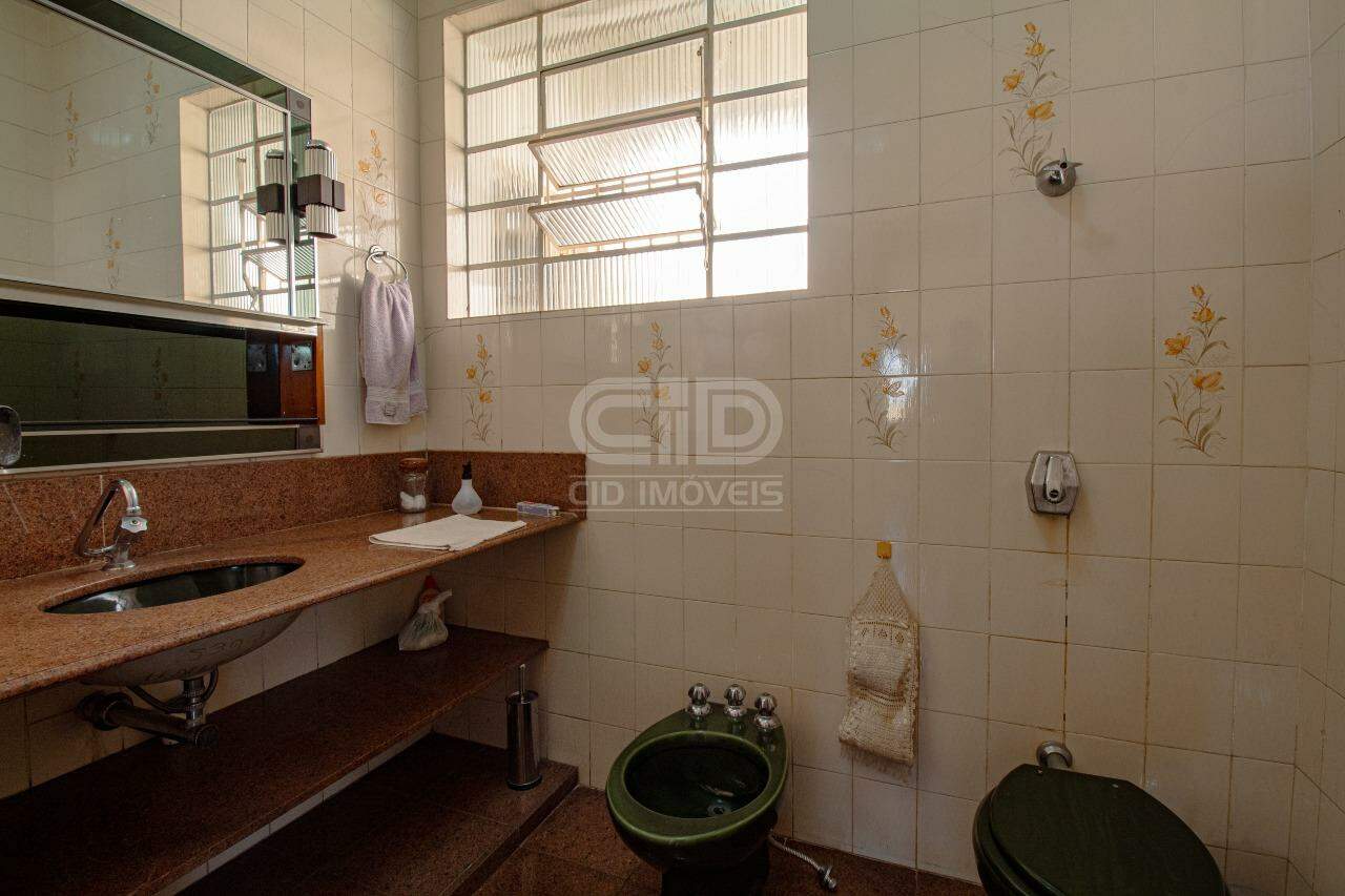 Sobrado para alugar com 3 quartos, 309m² - Foto 14