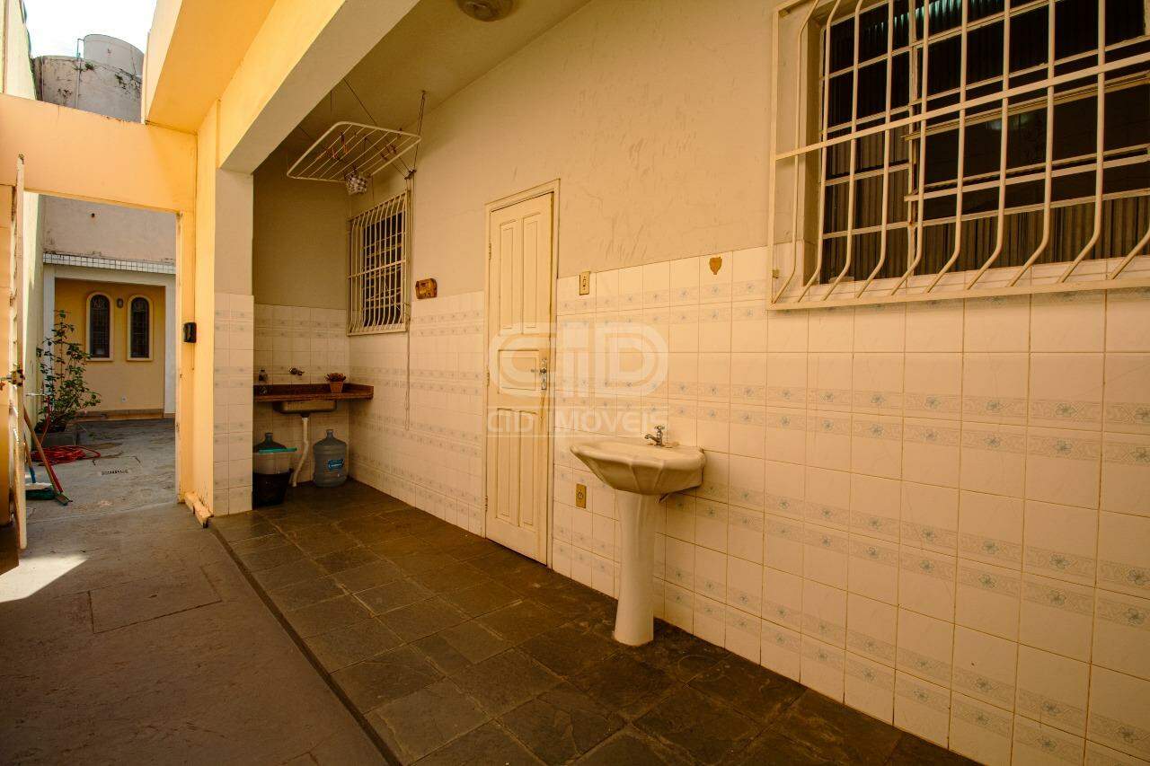 Sobrado para alugar com 3 quartos, 309m² - Foto 23