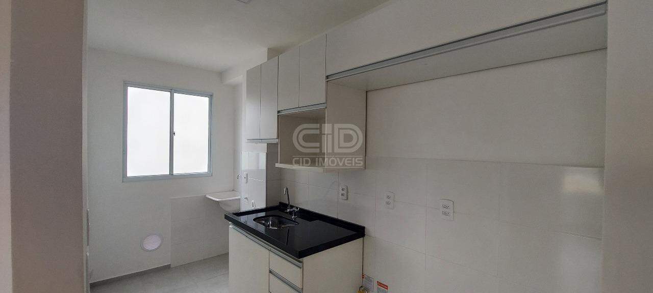 Apartamento para alugar com 2 quartos, 42m² - Foto 4