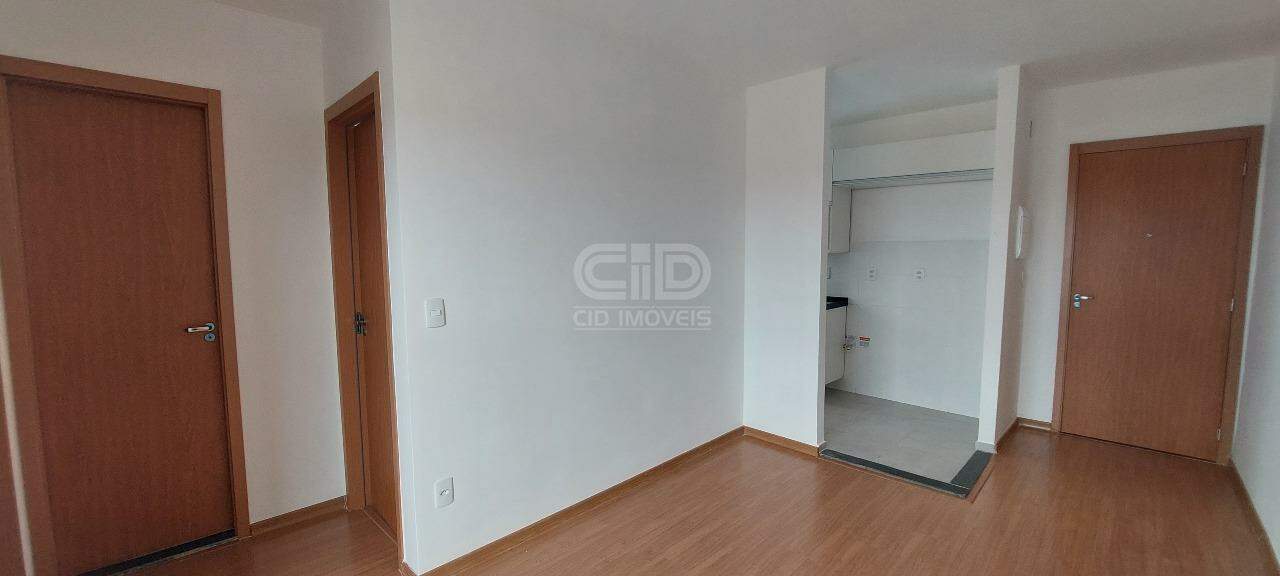 Apartamento para alugar com 2 quartos, 42m² - Foto 2