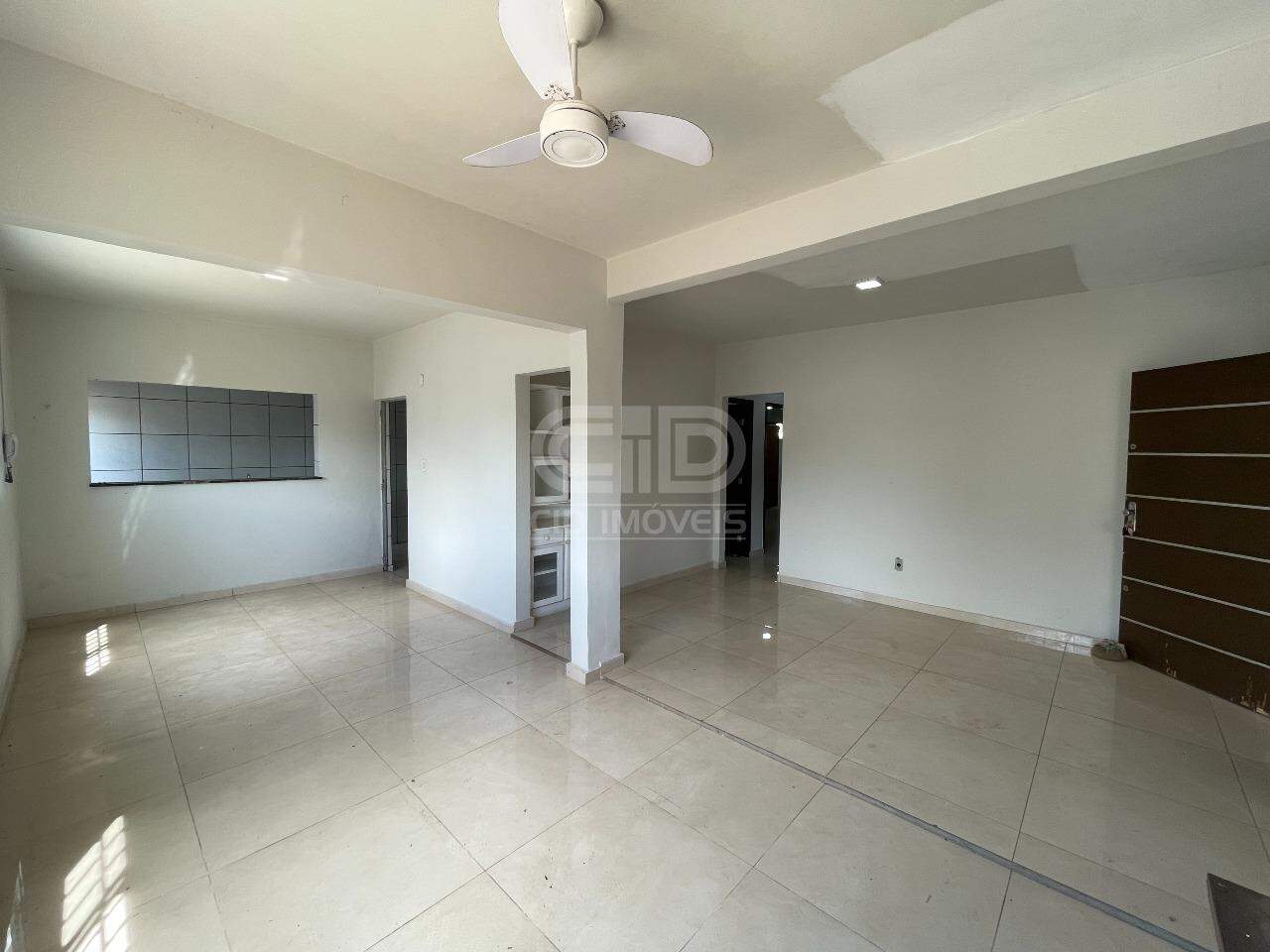 Casa, 3 quartos, 240 m² - Foto 3