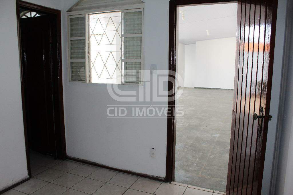 Casa à venda com 4 quartos, 390m² - Foto 27