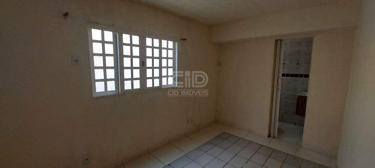 Casa para alugar com 3 quartos, 135m² - Foto 8