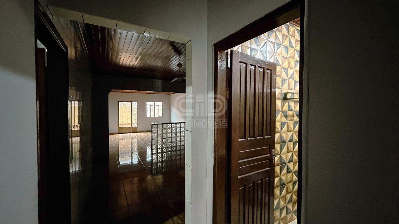 Casa, 3 quartos, 204 m² - Foto 3