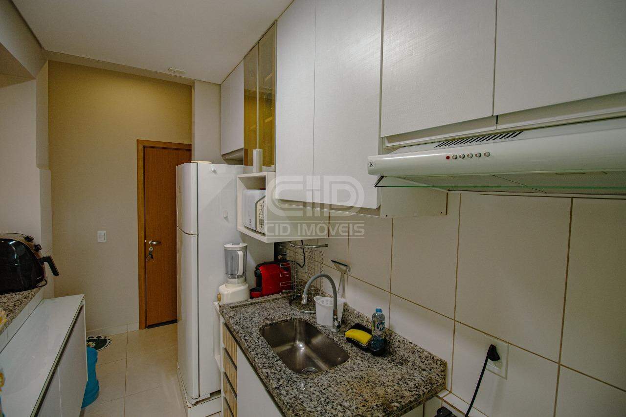 Apartamento à venda com 3 quartos, 87m² - Foto 13