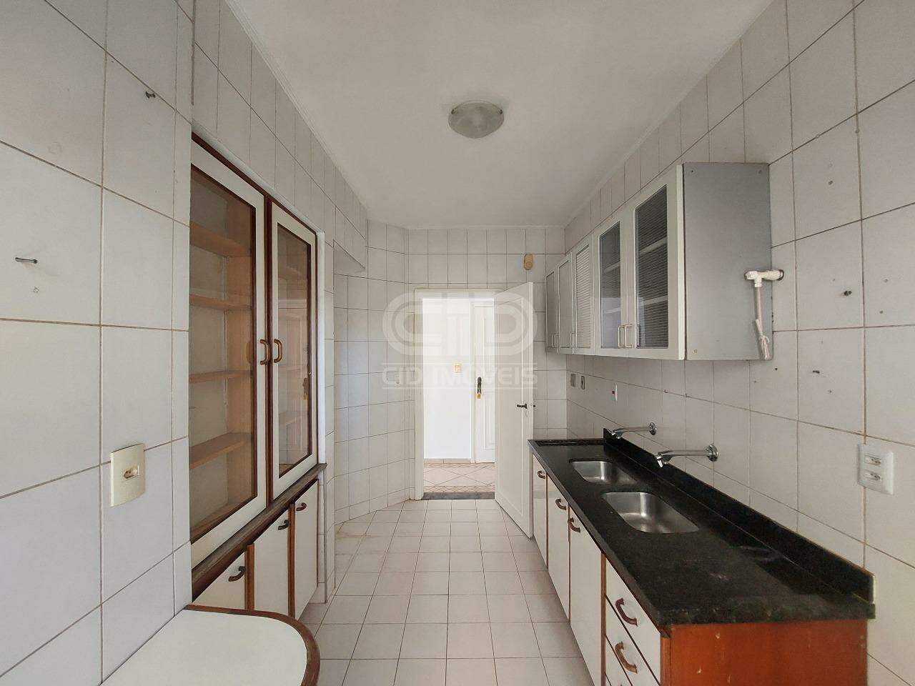 Apartamento para alugar com 2 quartos, 158m² - Foto 12