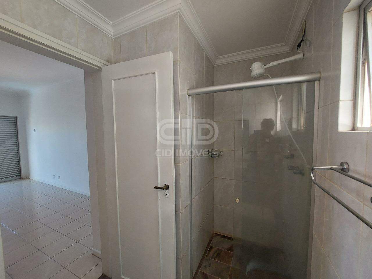 Apartamento para alugar com 2 quartos, 158m² - Foto 8