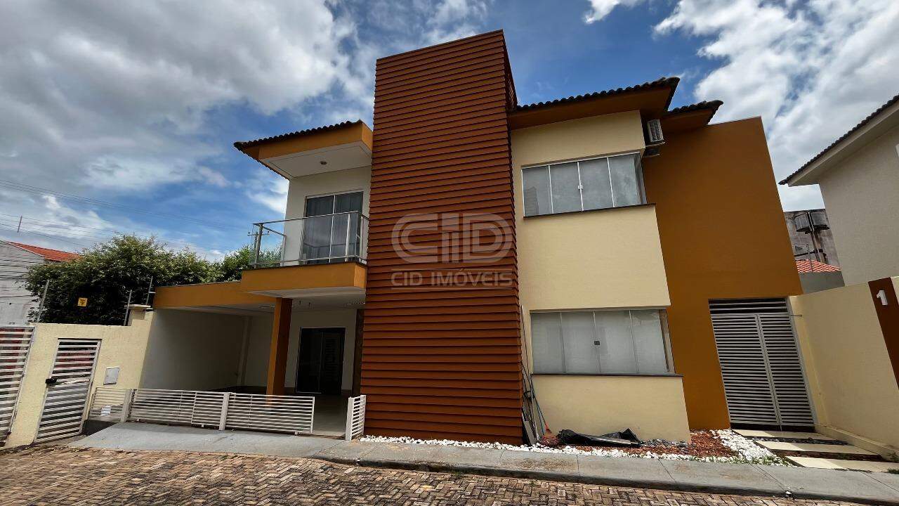 Casa com 3 Suítes no Condomínio Splendore