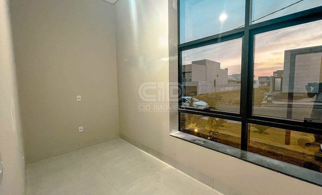 Casa de Condomínio à venda com 3 quartos, 201m² - Foto 4