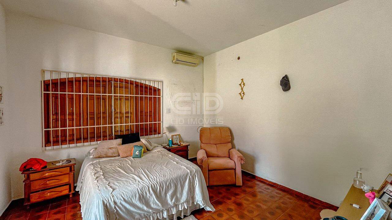 Casa à venda com 5 quartos, 269m² - Foto 9