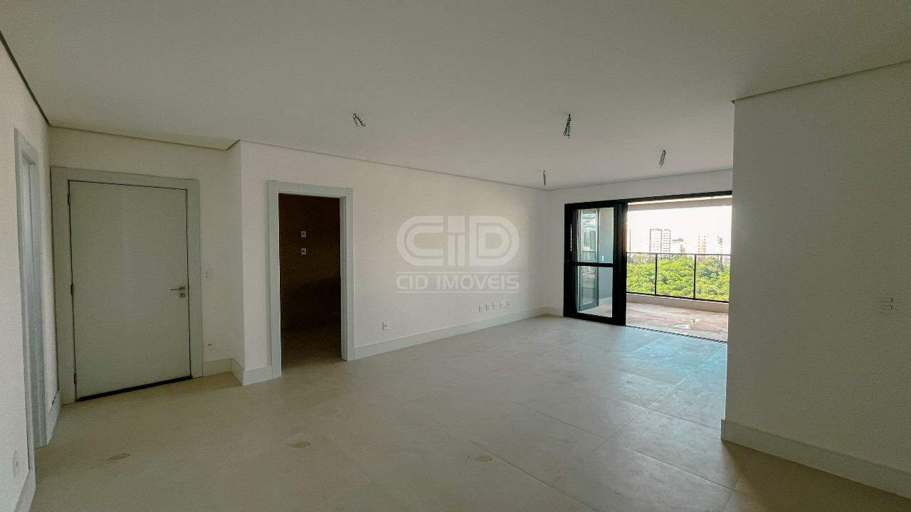 Apartamento à venda com 3 quartos, 132m² - Foto 3