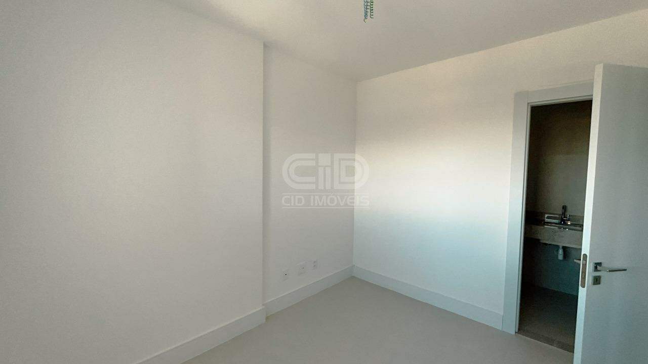 Apartamento à venda com 3 quartos, 132m² - Foto 15