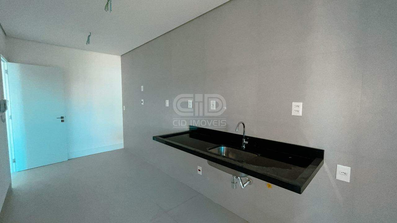 Apartamento à venda com 3 quartos, 132m² - Foto 6