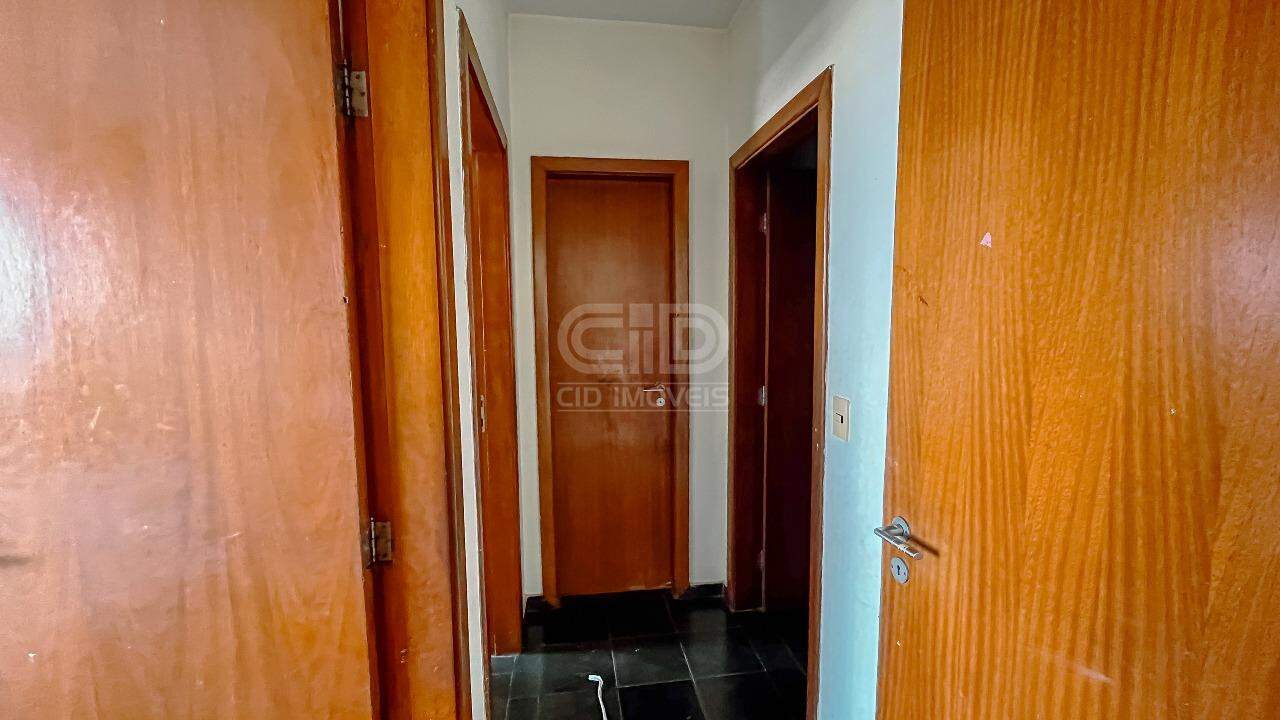 Apartamento à venda com 3 quartos, 124m² - Foto 9