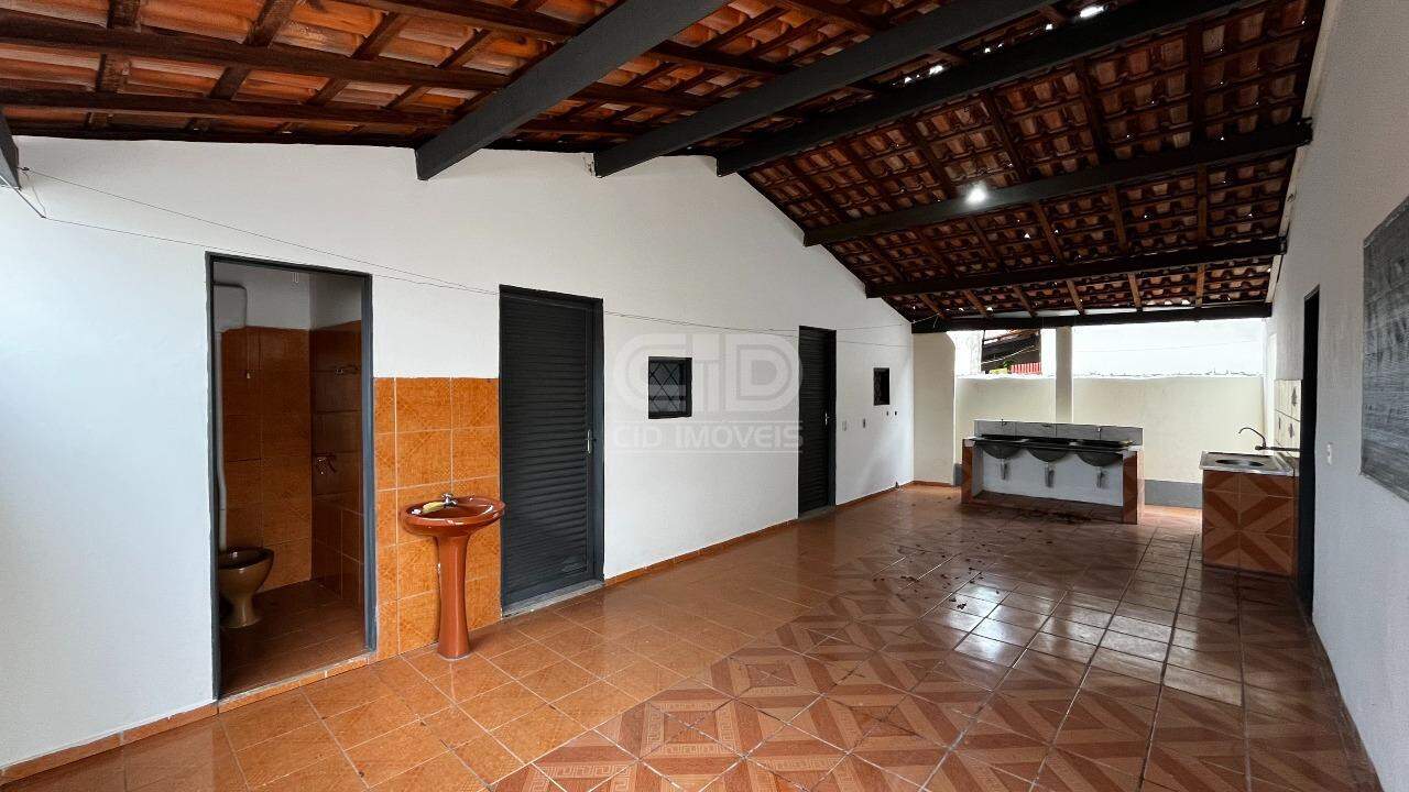 Casa à venda com 2 quartos, 152m² - Foto 4