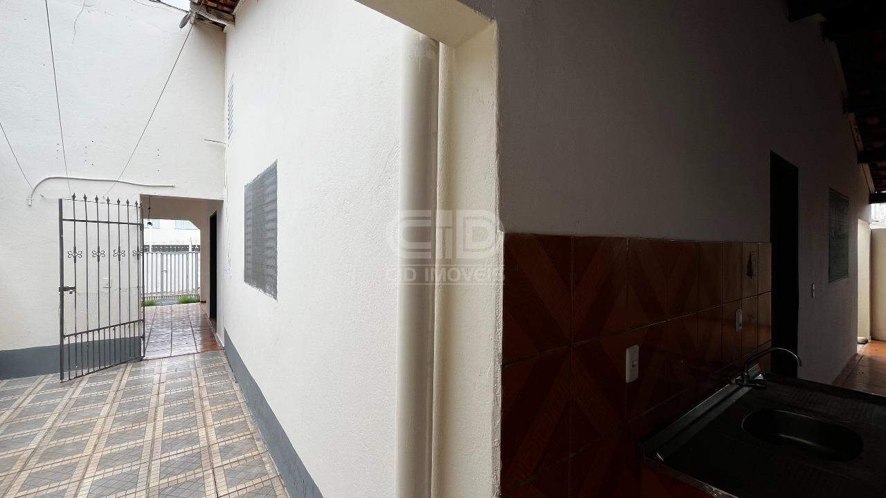 Casa à venda com 2 quartos, 152m² - Foto 11